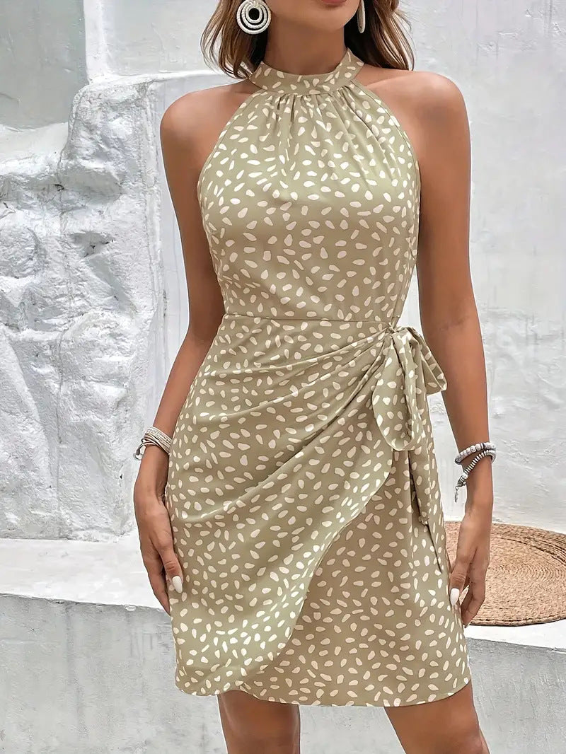 Emerita® | Vestido Mini Plisado con Cuello Halter Floral